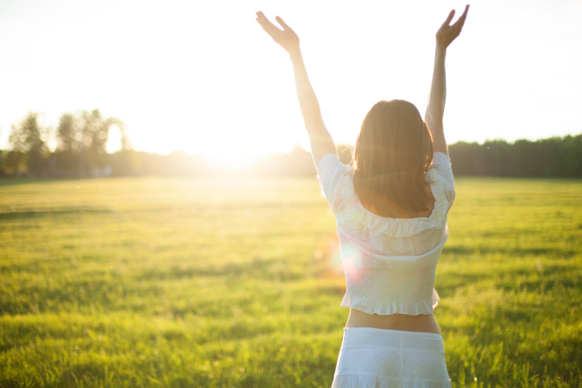 Spring Cleaning for Your Health: Detoxing Your Body & Supporting Your Liver (HRT & Liver Health Connection)